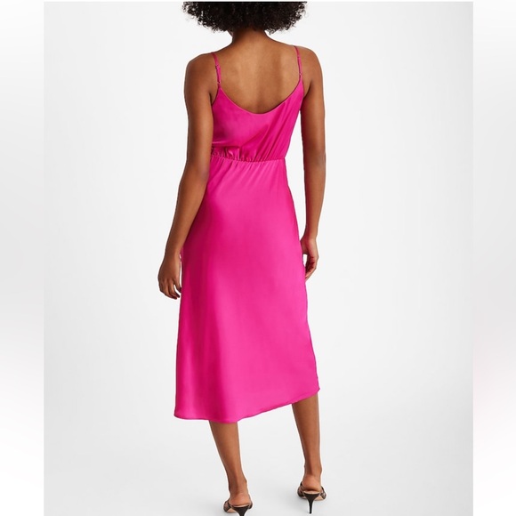 NWT Express XL Satin V-Neck Sleeveless Tie Waist Surplice Berry Neon Midi Dress - Picture 3 of 3
